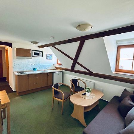 Dvur Stran & Wellness Hotel Karlovy Vary Luaran gambar
