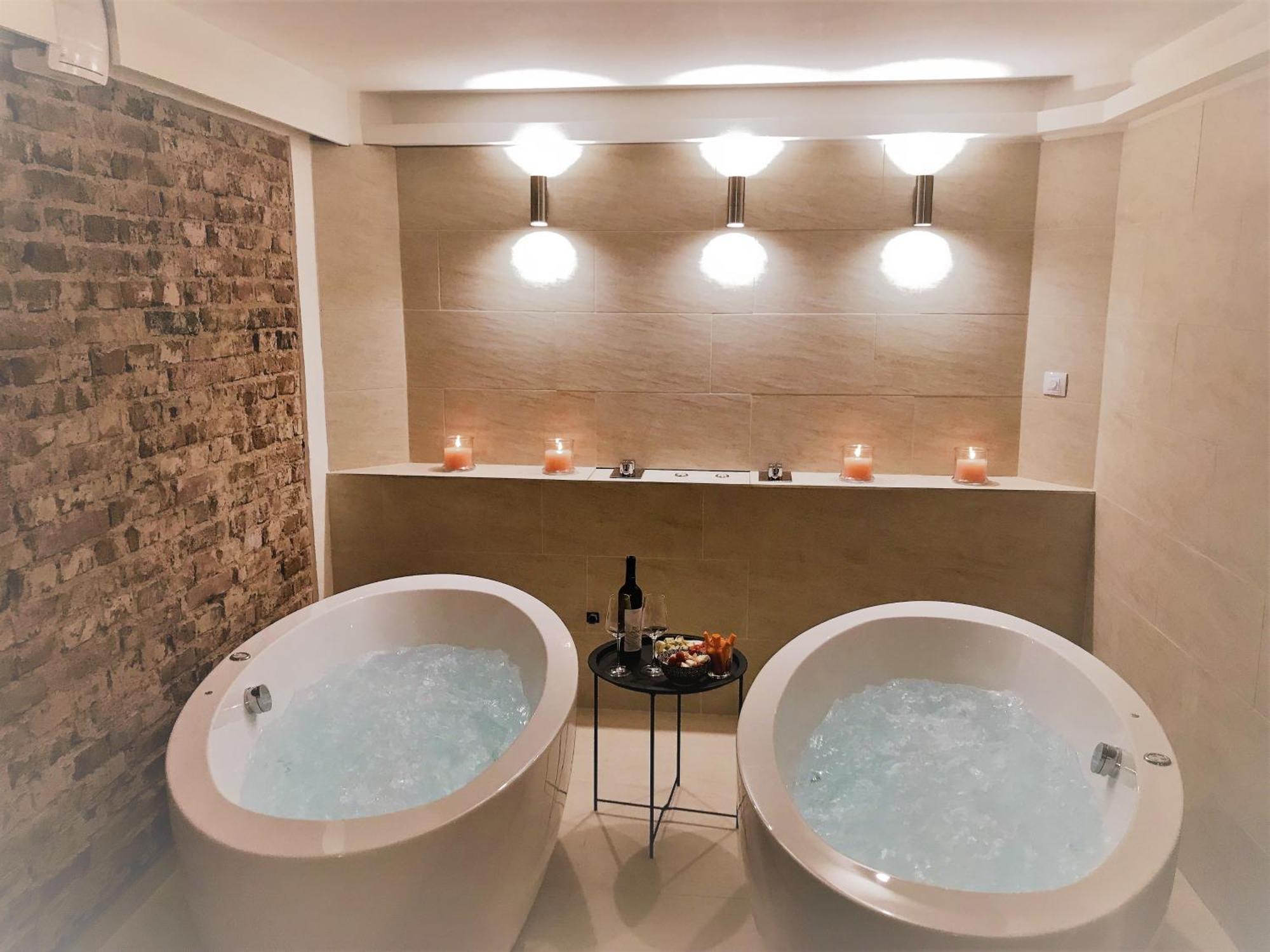 Dvur Stran & Wellness Hotel Karlovy Vary Luaran gambar
